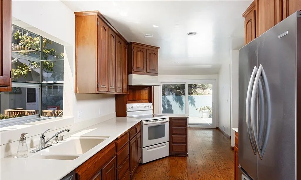 26 N Stonington Rd laguna beach, CA 92651 sold by Dave Csira