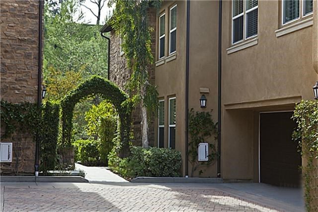 irvine home for sale by cove canyon