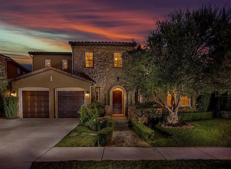 san clemente home sold by cove canyon